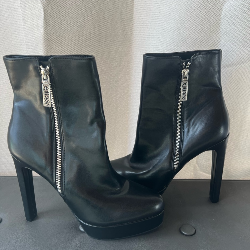 Guess Black Leather Ankle Boots